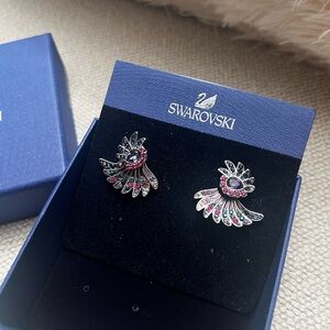 🦚 Swarovski Hearty Ear Jacket Earrings – Multicolor Crystals